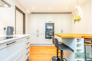 Photo 14- click for photo gallery